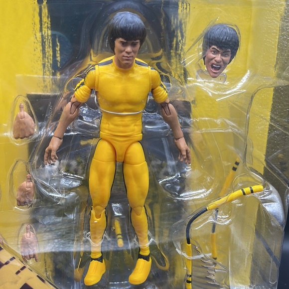 Diamond Select Toys Toys Diamond Select Toys Bruce Lee Yellow